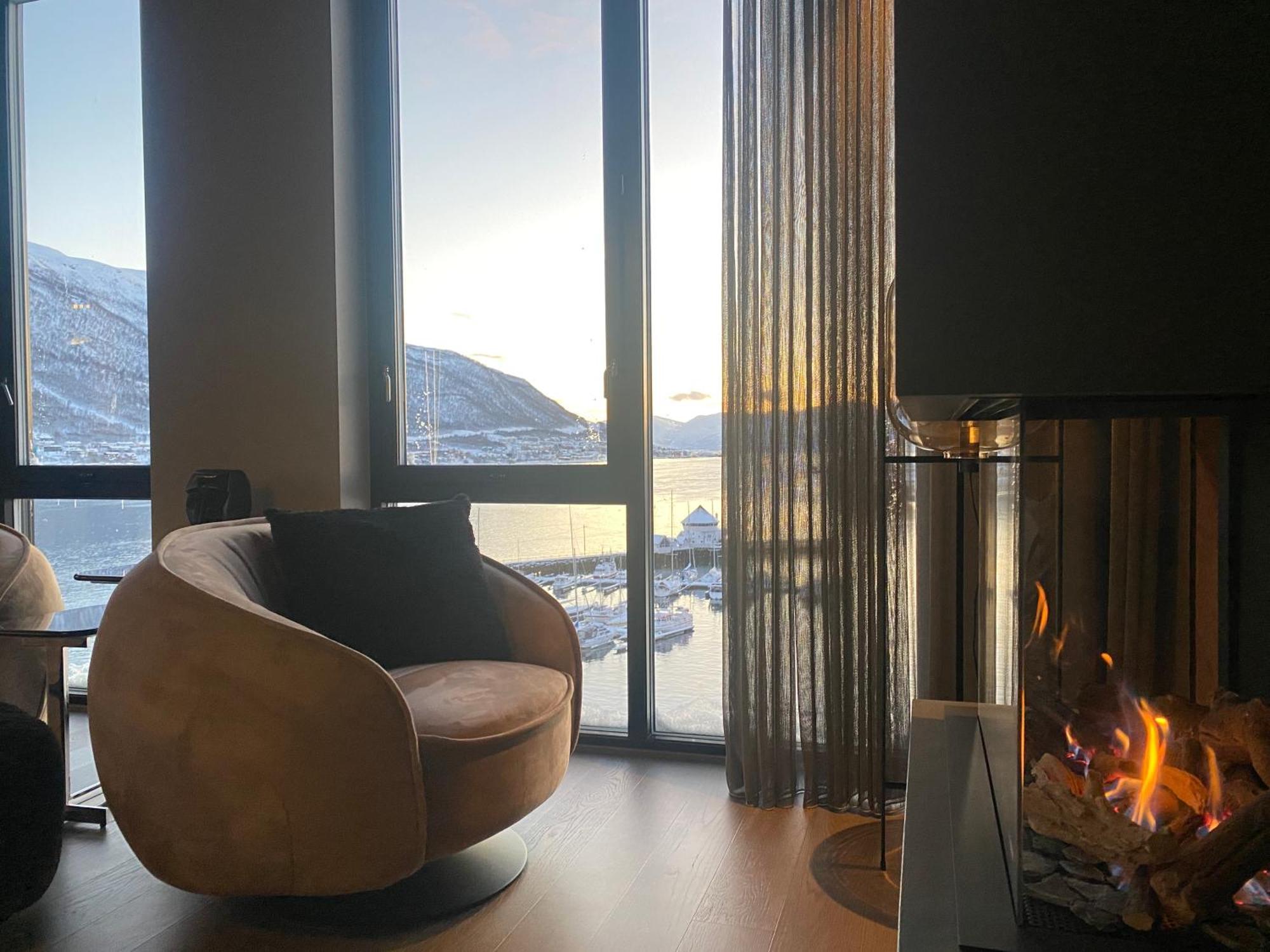 Vindlys Luxury Penthouse Apartment トロムソ エクステリア 写真