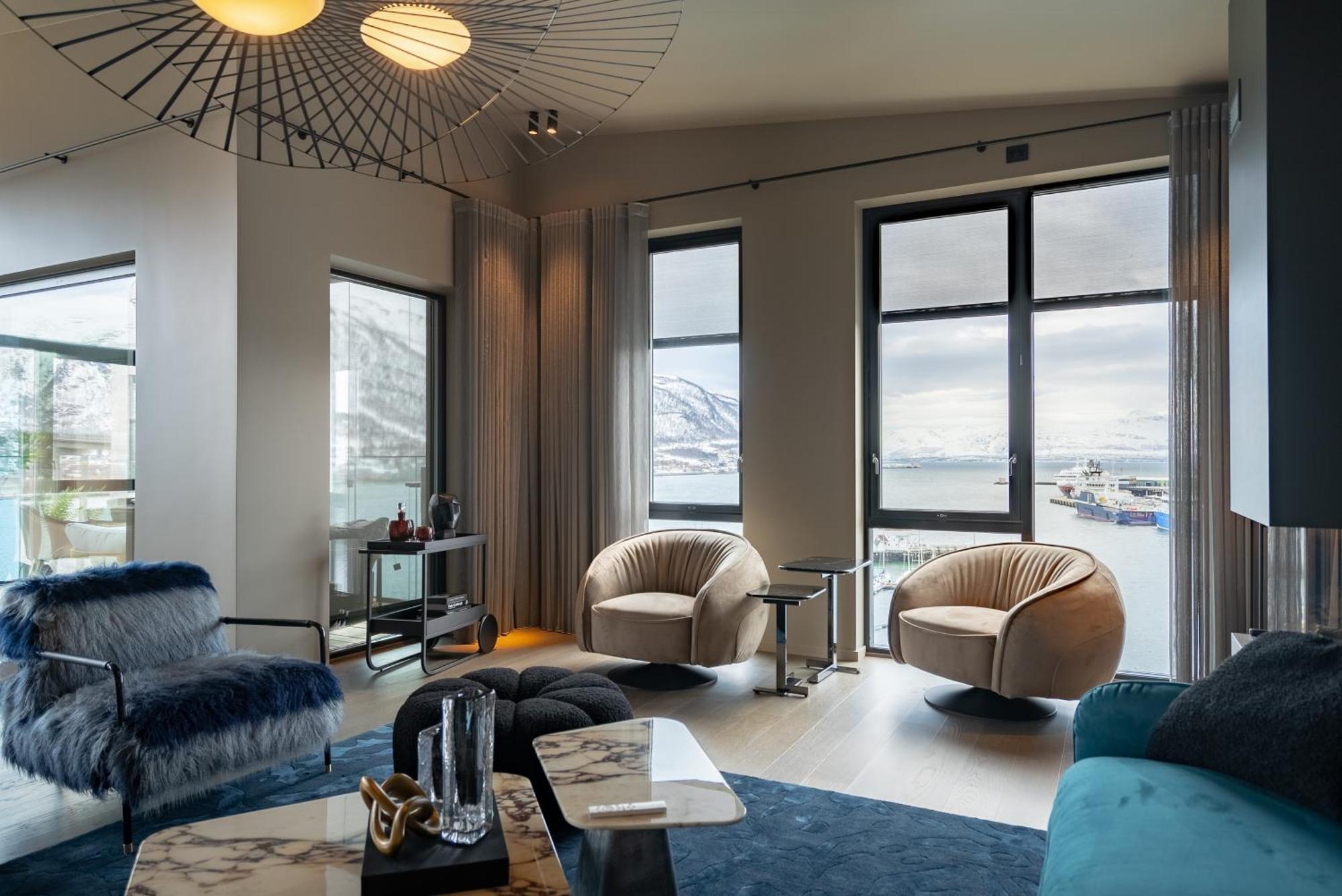 Vindlys Luxury Penthouse Apartment トロムソ エクステリア 写真