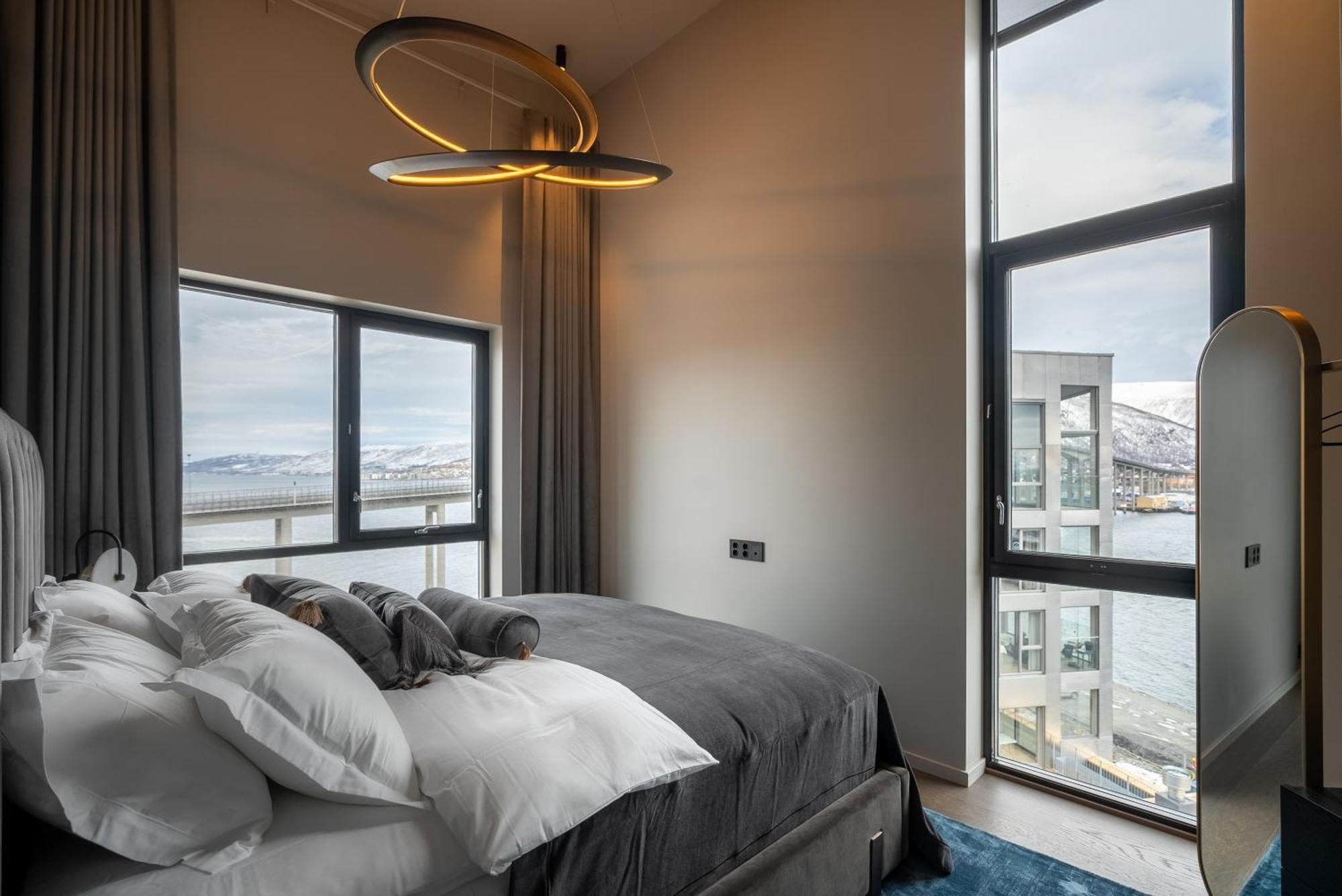 Vindlys Luxury Penthouse Apartment トロムソ エクステリア 写真