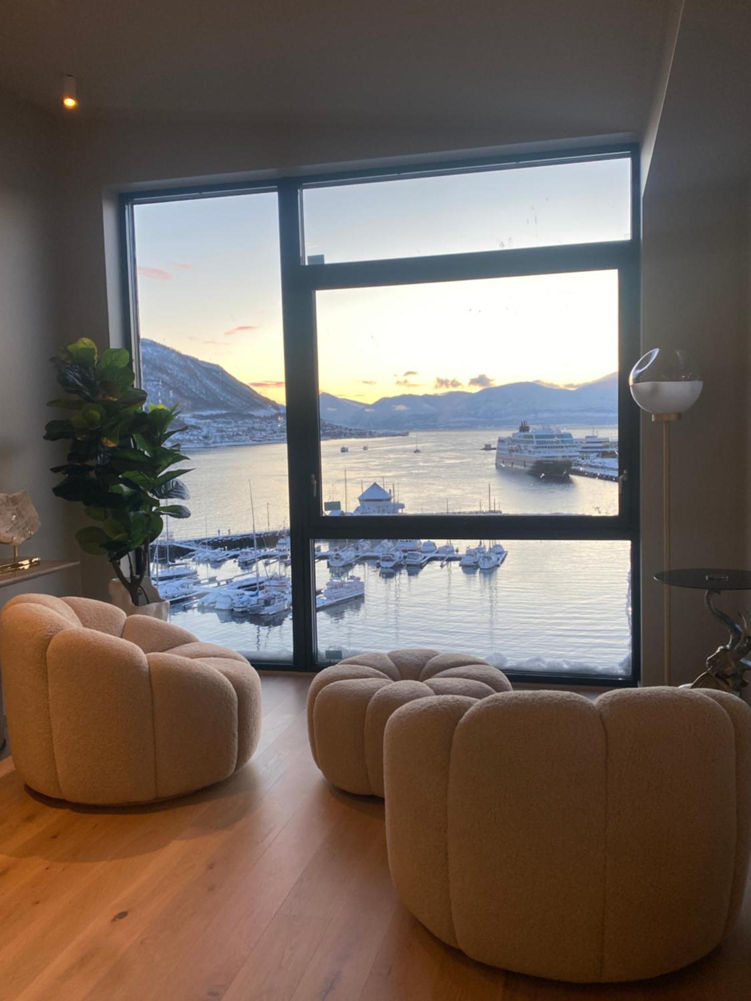 Vindlys Luxury Penthouse Apartment トロムソ エクステリア 写真