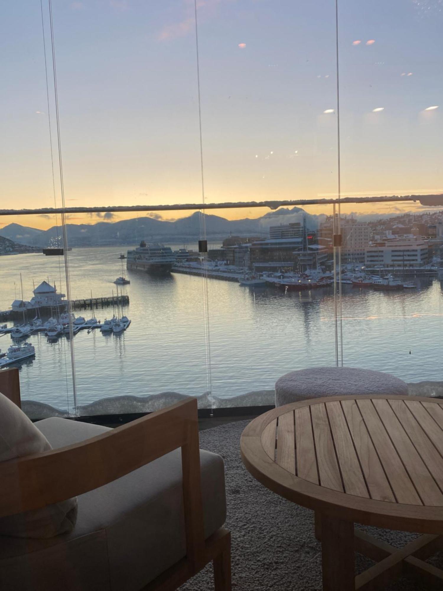 Vindlys Luxury Penthouse Apartment トロムソ エクステリア 写真