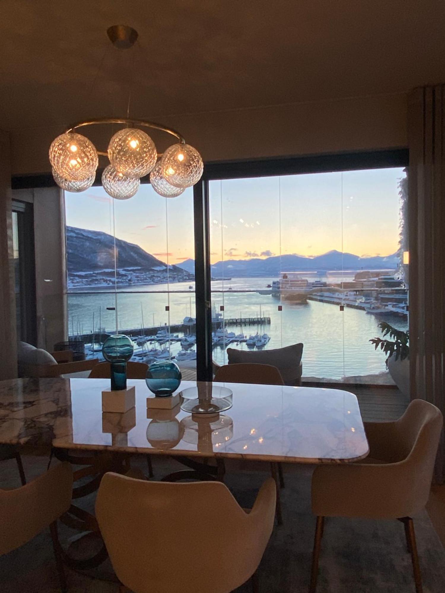 Vindlys Luxury Penthouse Apartment トロムソ エクステリア 写真