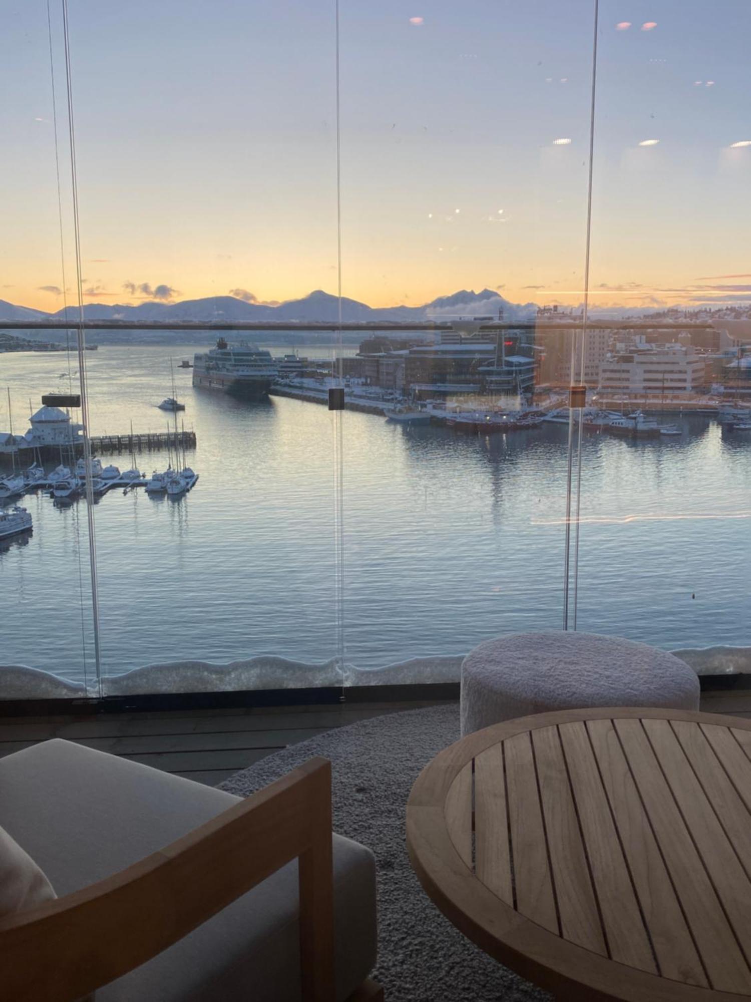 Vindlys Luxury Penthouse Apartment トロムソ エクステリア 写真